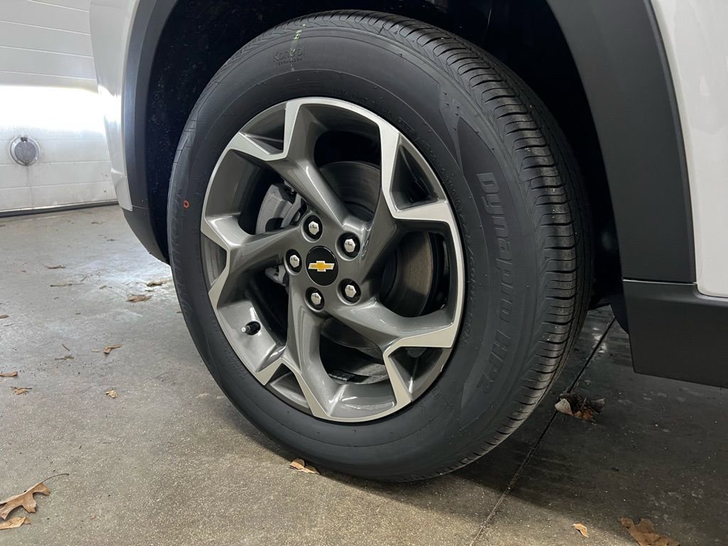 New 2026 Chevrolet Trax LT w/ LT Convenience Package image 9