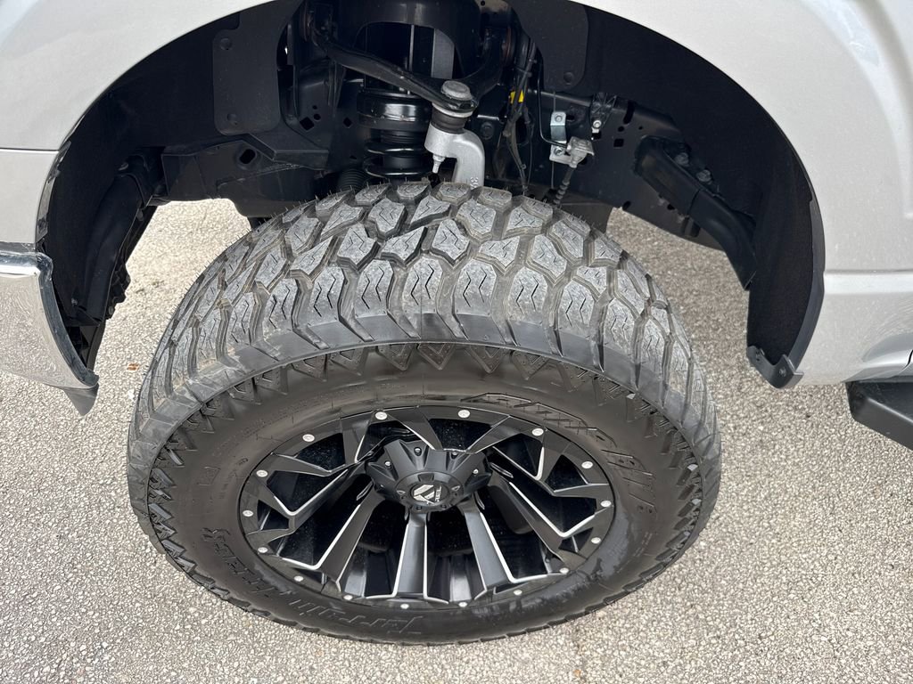 Used 2025 Ford F150 XLT w/ Equipment Group 301A Standard AWD/4WD image 11