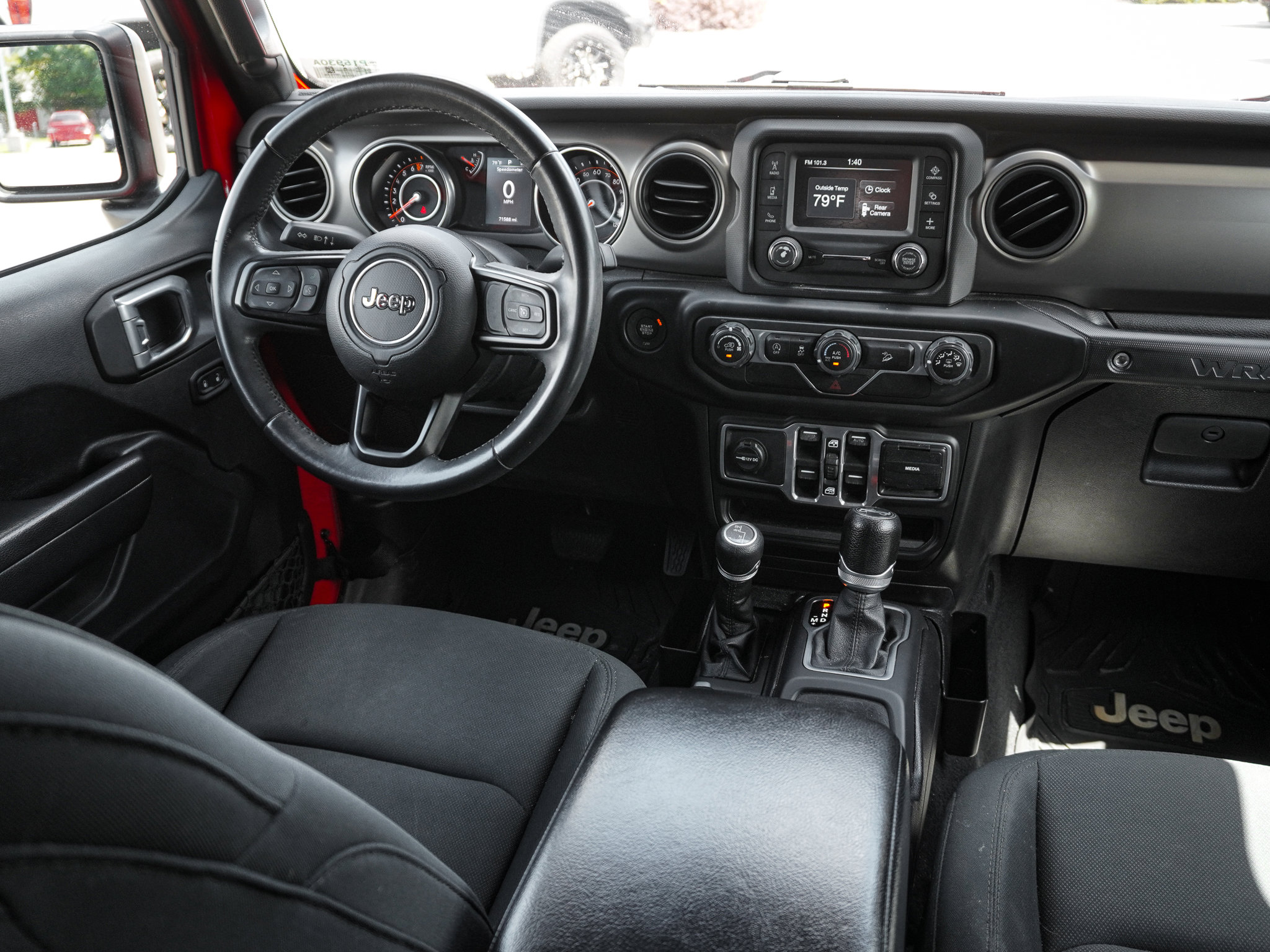 Used 2018 Jeep Wrangler Unlimited Sport S image 25