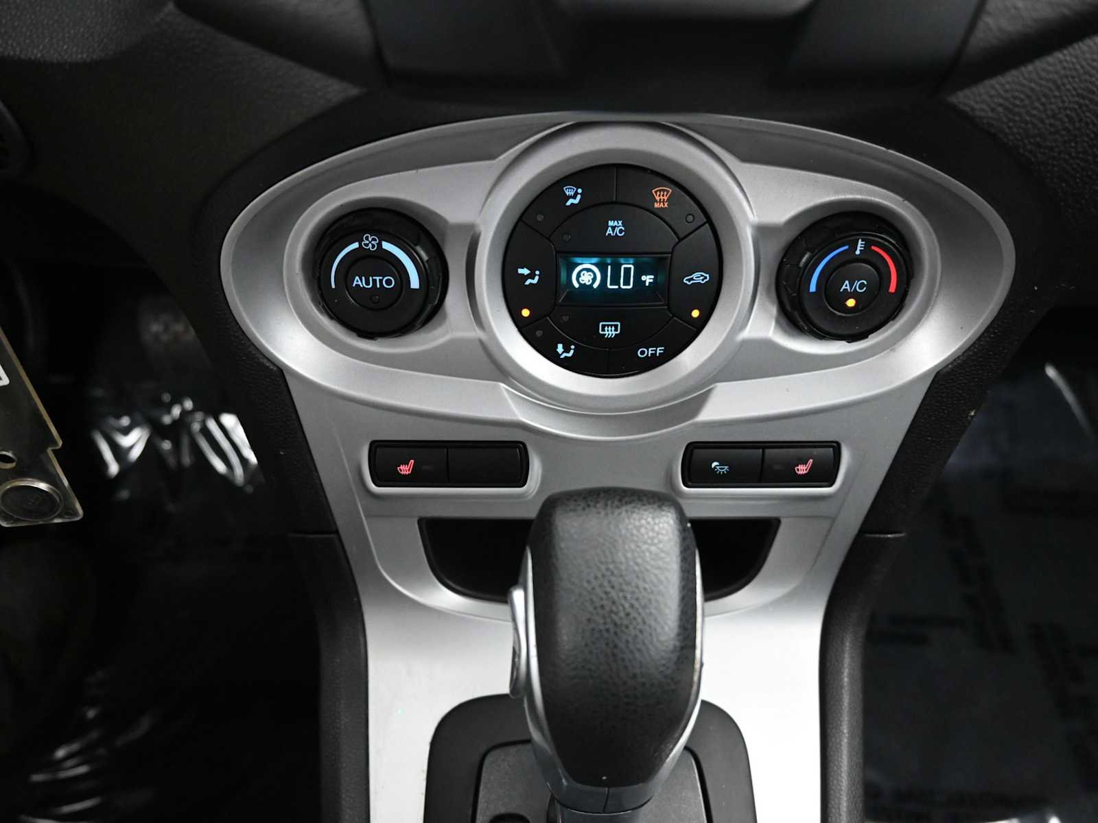 Used 2016 Ford Fiesta SE w/ Cold Weather Package FWD image 23