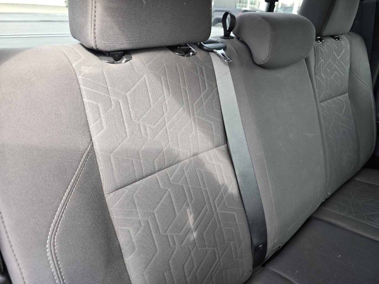 Used 2016 Toyota Tacoma TRD Sport w/ Towing Package image 15