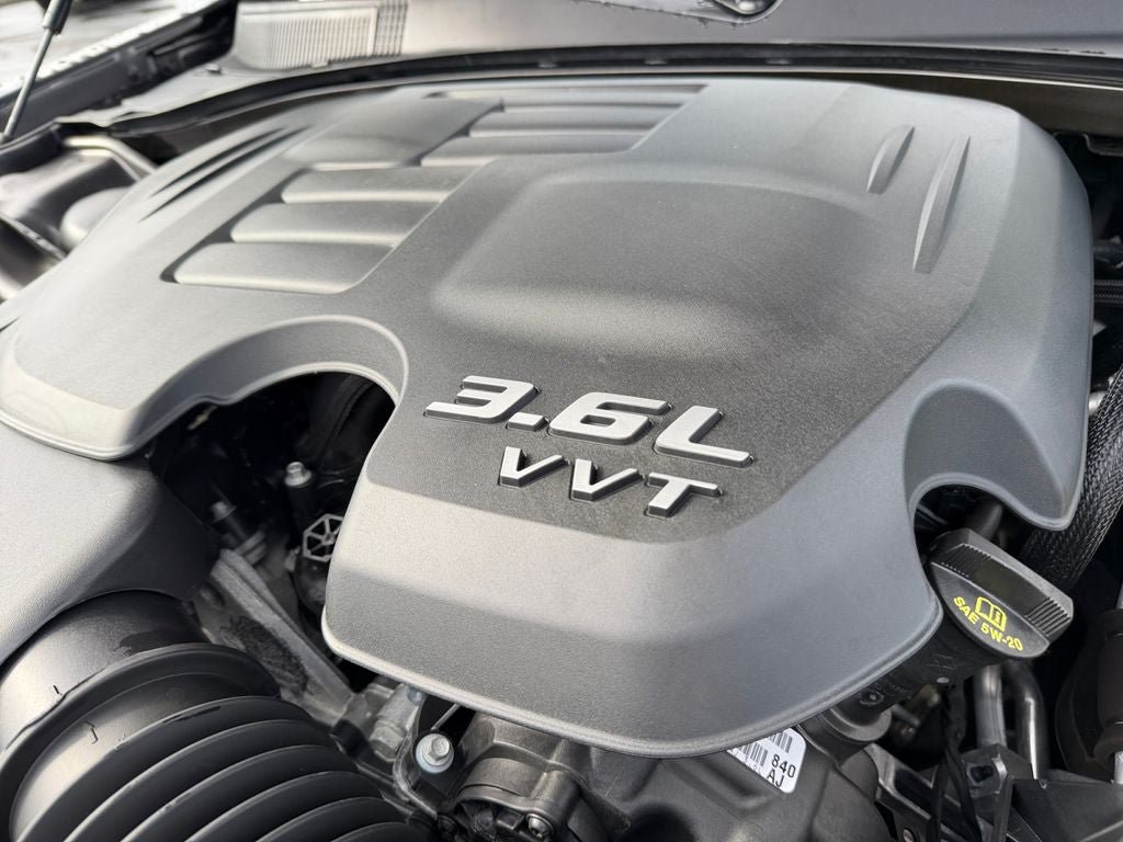 Used 2022 Chrysler 300 Touring L w/ Popular Equipment Group AWD/4WD image 30