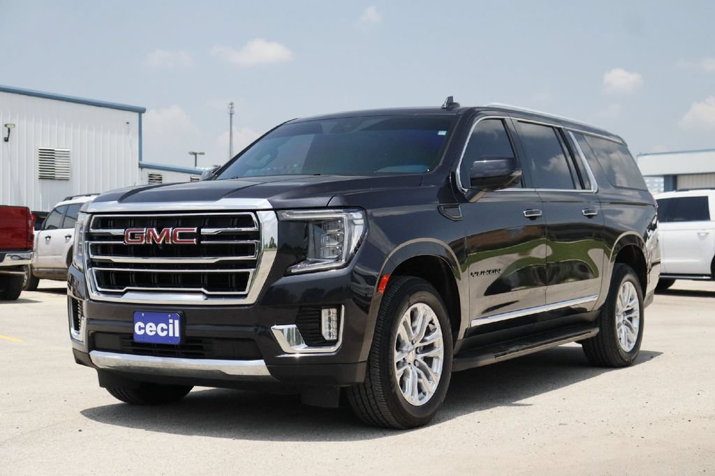 Used 2023 GMC Yukon XL SLT w/ SLT Luxury Package AWD/4WD image 2