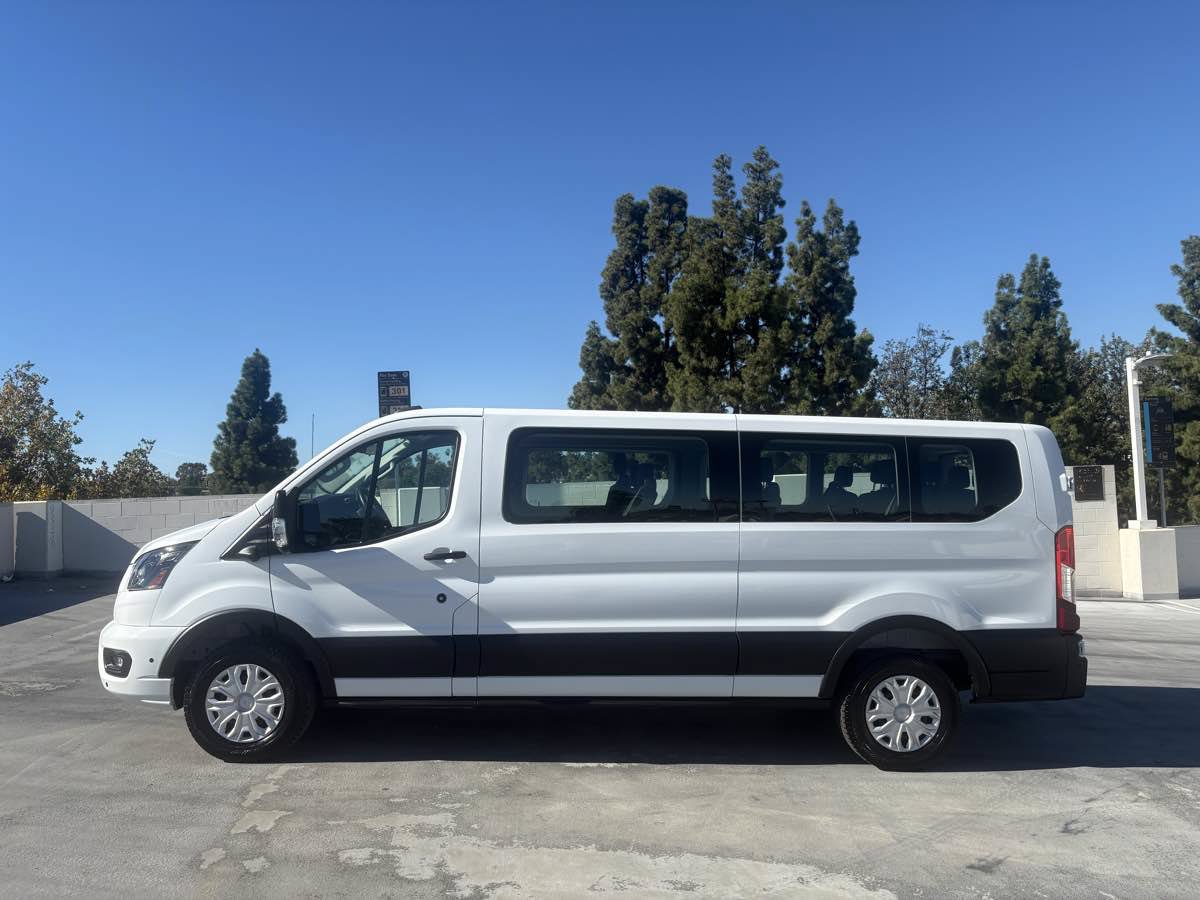 Used 2026 Ford Transit 350 XLT RWD image 7