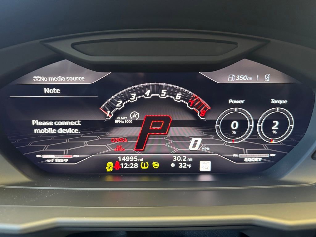 Used 2022 Lamborghini Urus image 24