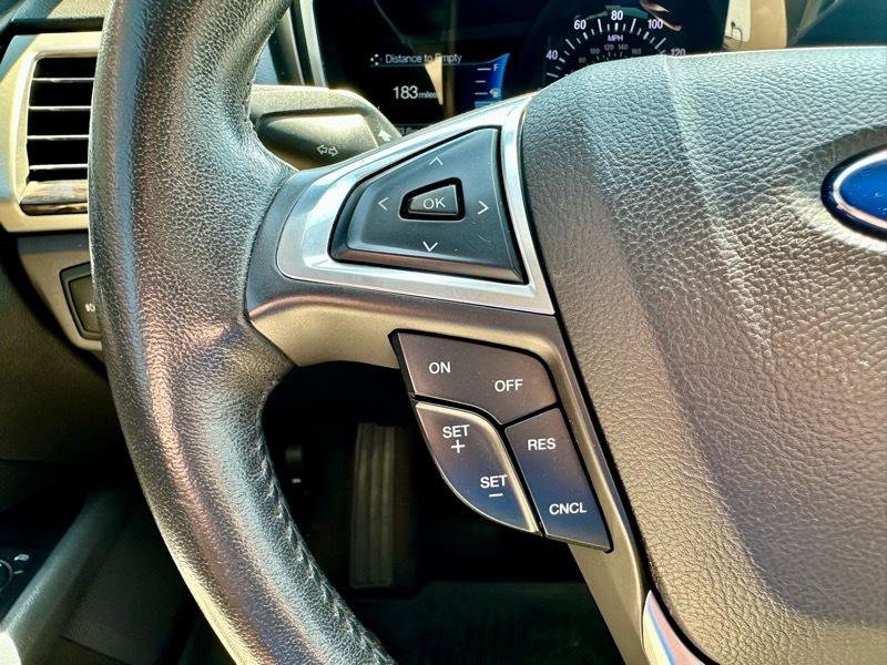 Used 2016 Ford Fusion SE w/ Equipment Group 202A image 16