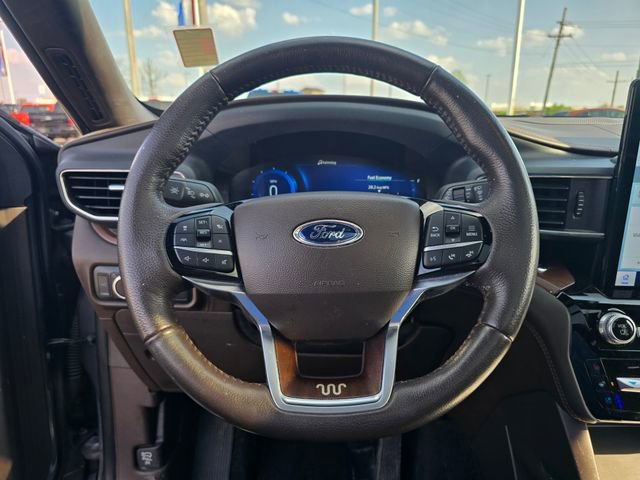 Used 2022 Ford Explorer King Ranch w/ Premium Technology Package AWD/4WD image 31
