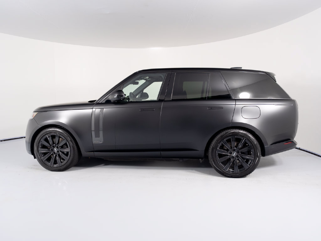 Used 2024 Land Rover Range Rover Autobiography AWD/4WD image 2