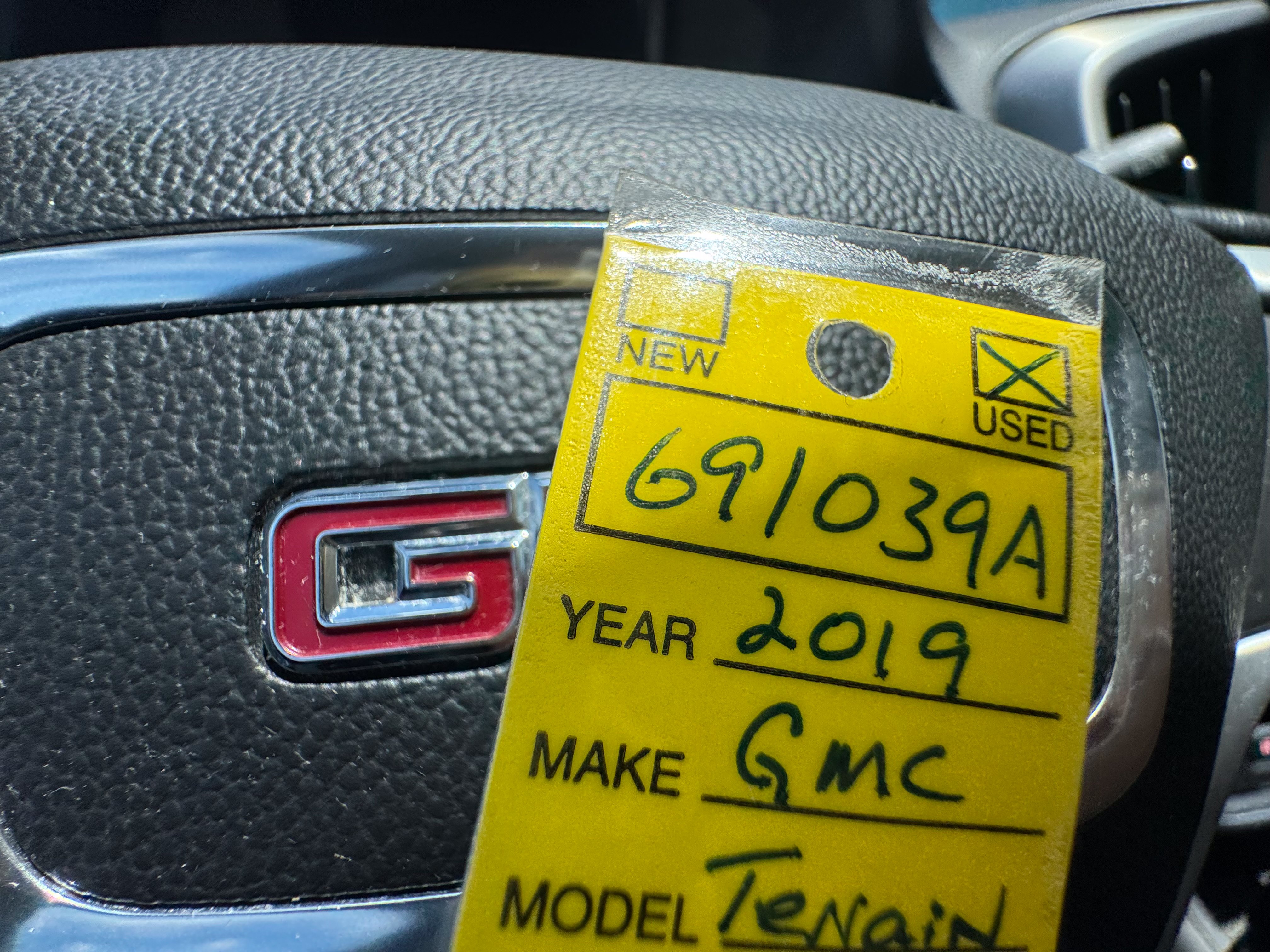 Used 2019 GMC Terrain SLT w/ Preferred Package FWD image 19