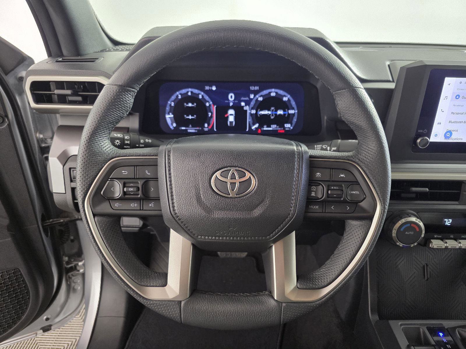 Used 2025 Toyota Tacoma TRD Off-Road image 28