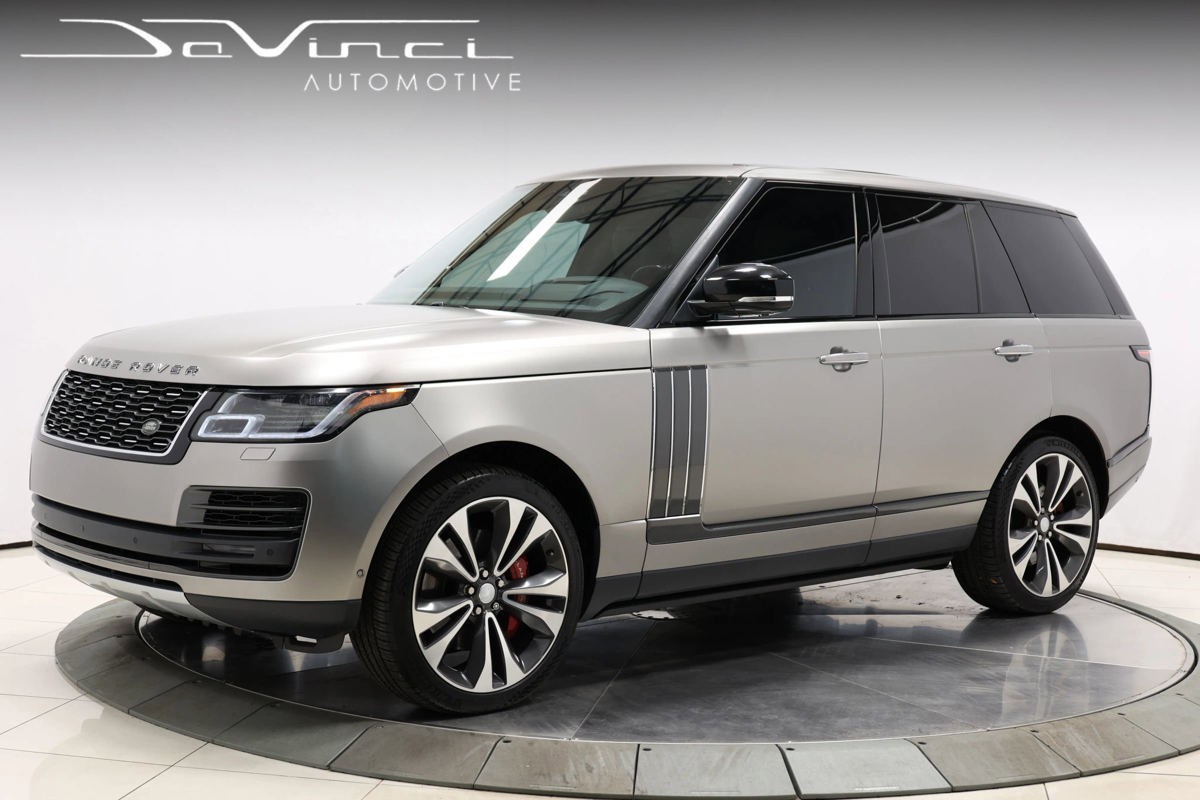 Used 2020 Land Rover Range Rover SV Autobiography Dynamic image 1