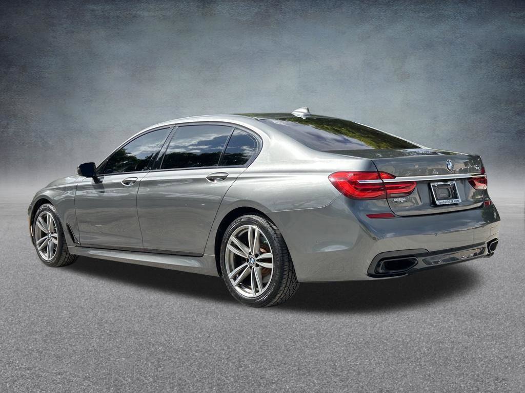 Used 2016 BMW 740i RWD image 7
