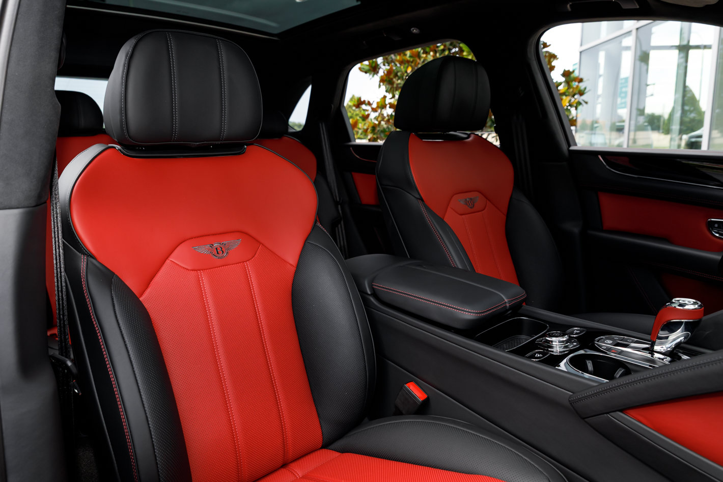 New 2026 Bentley Bentayga AWD/4WD image 40