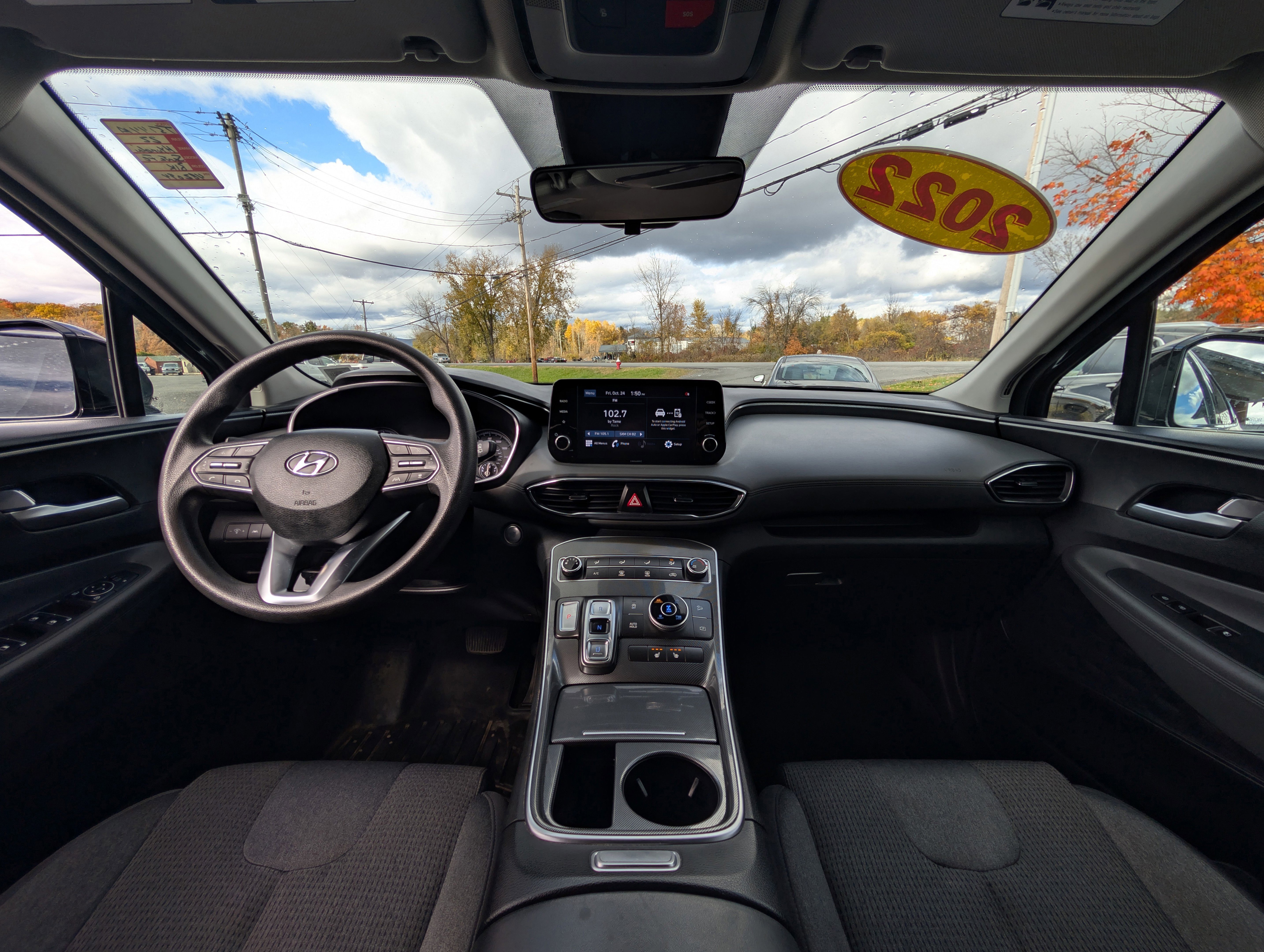 Used 2022 Hyundai Santa Fe SEL image 2