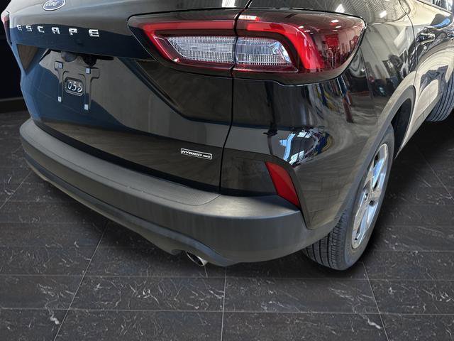Certified 2025 Ford Escape ST-Line Elite image 29
