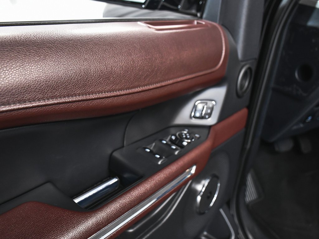 Used 2023 Ford Expedition Limited image 11