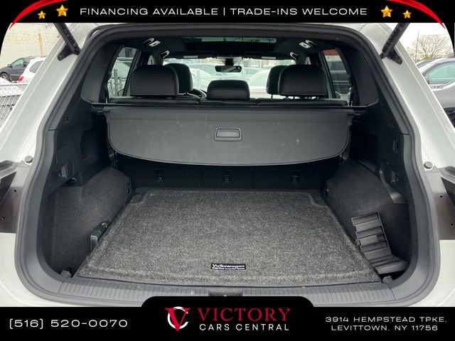 Used 2022 Volkswagen Tiguan SEL R-Line image 8