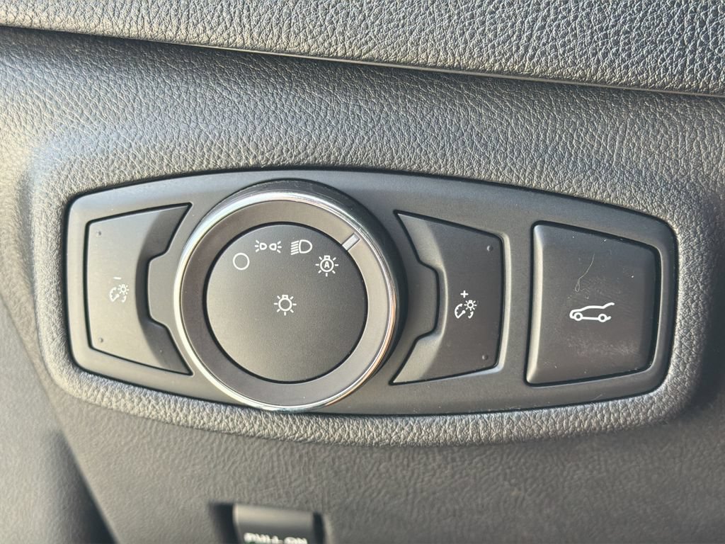 Used 2017 Lincoln MKC Select w/ Select Plus Package AWD/4WD image 28