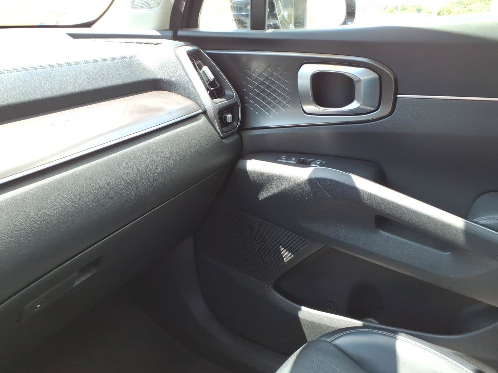 Used 2022 Kia Sorento S AWD/4WD image 30