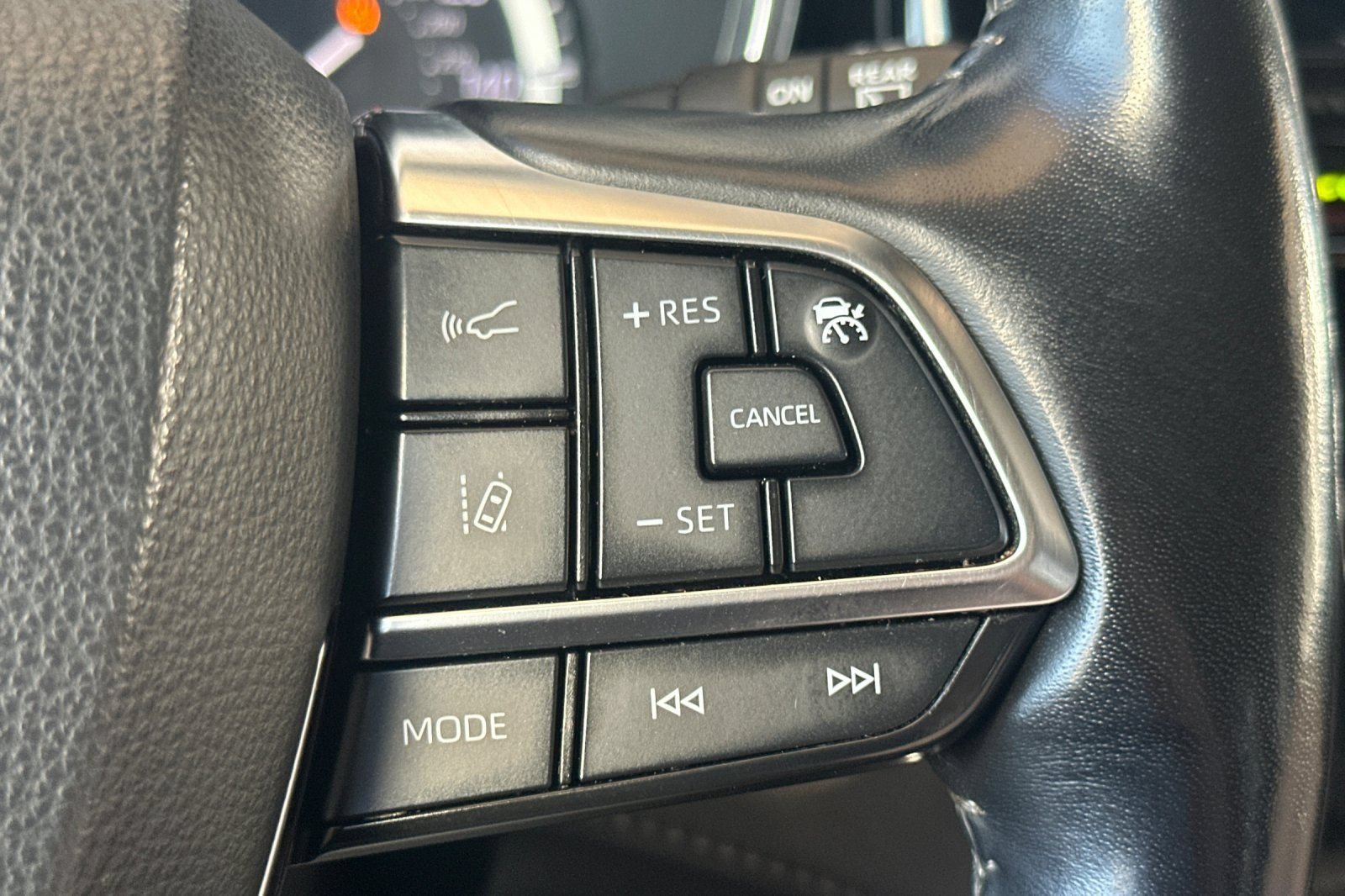 Certified 2021 Toyota Highlander Platinum AWD/4WD image 28