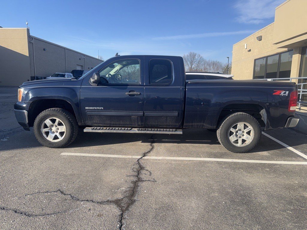 Used 2011 GMC Sierra 1500 SLE w/ Power Tech Package image 2