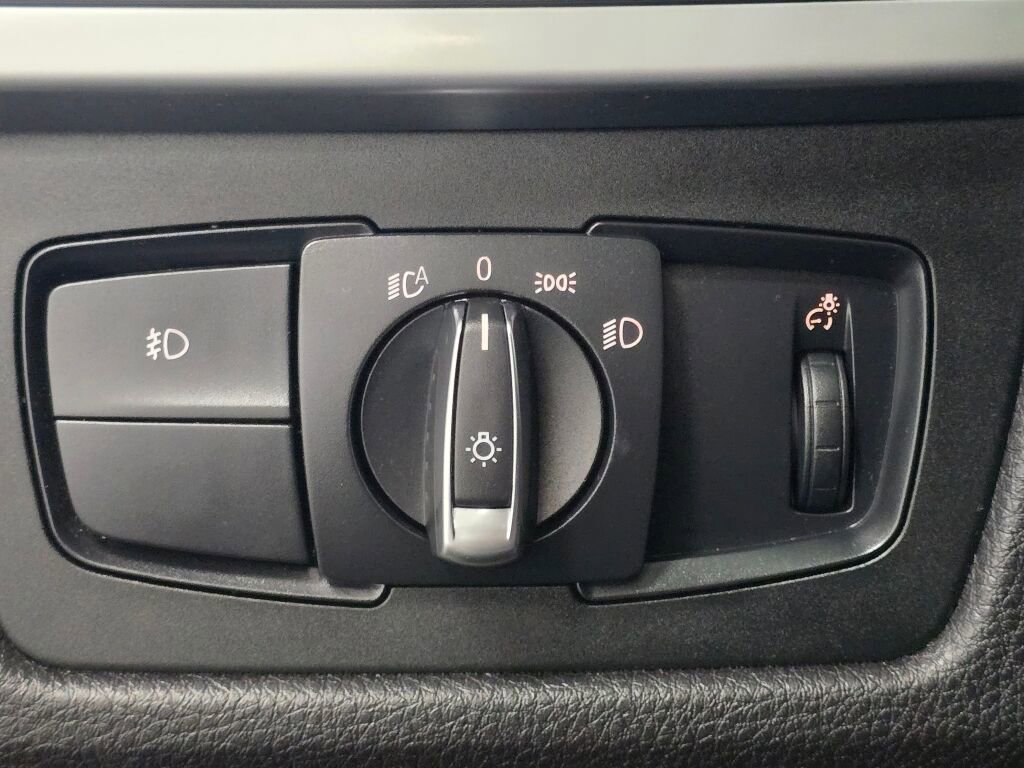 Used 2017 BMW 340i xDrive Sedan image 33