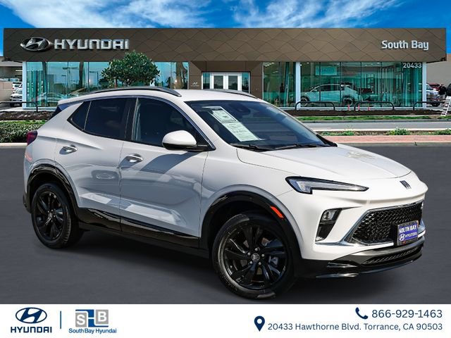 Used 2024 Buick Encore GX Sport Touring image 1