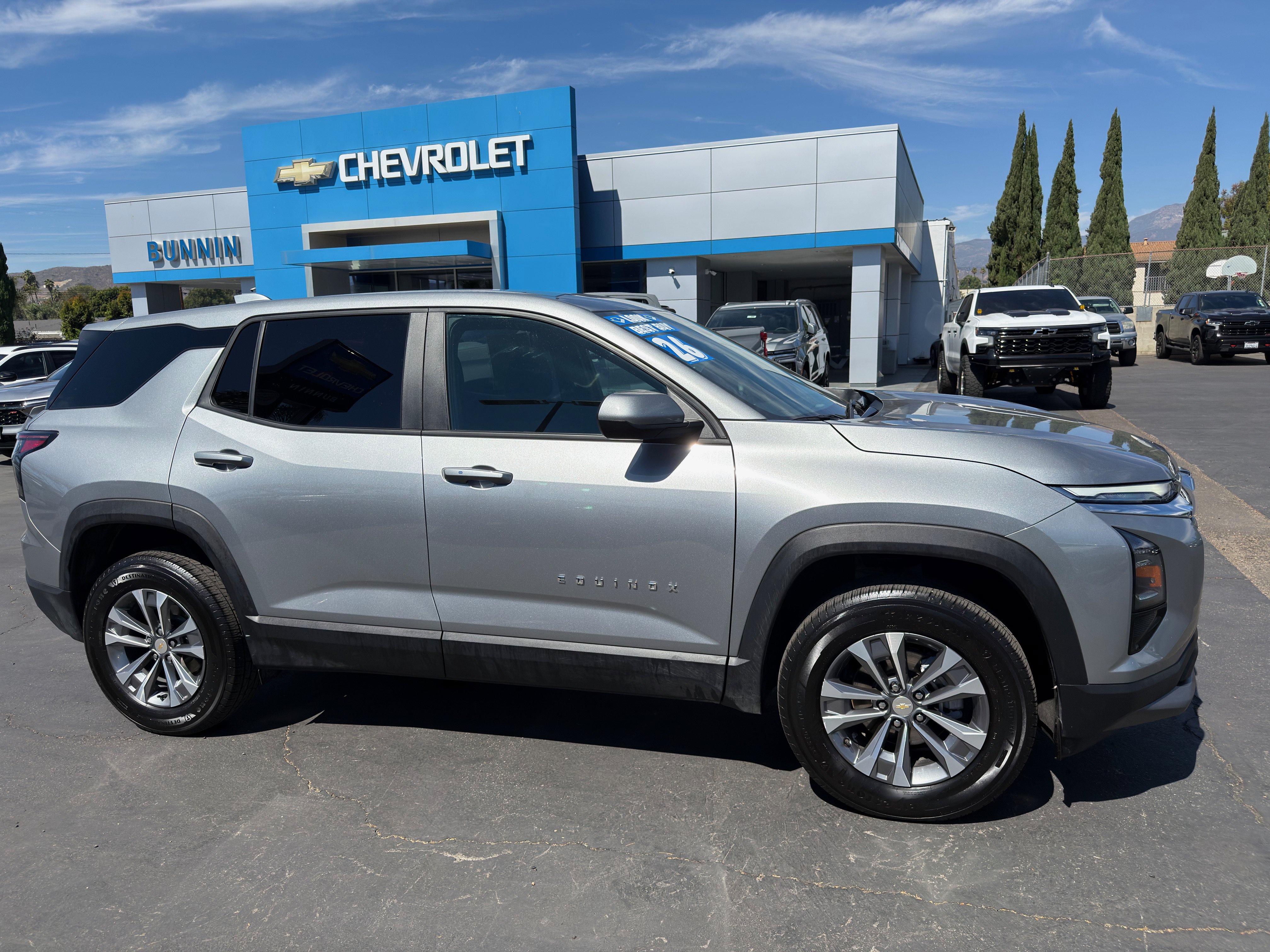 Used 2026 Chevrolet Equinox LT FWD image 9