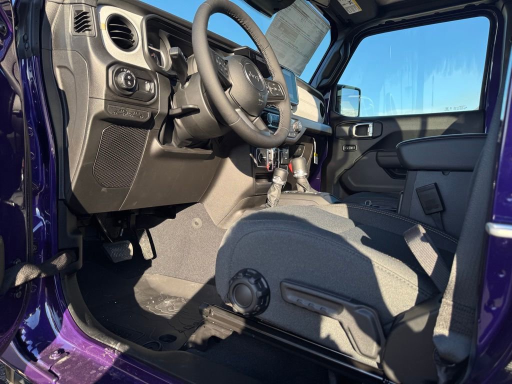 New 2026 Jeep Gladiator Sport image 10