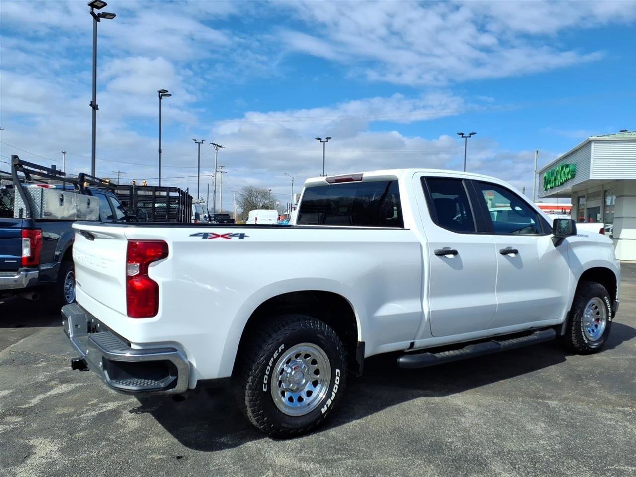 Used 2020 Chevrolet Silverado 1500 W/T w/ WT Fleet Convenience Package AWD/4WD image 5