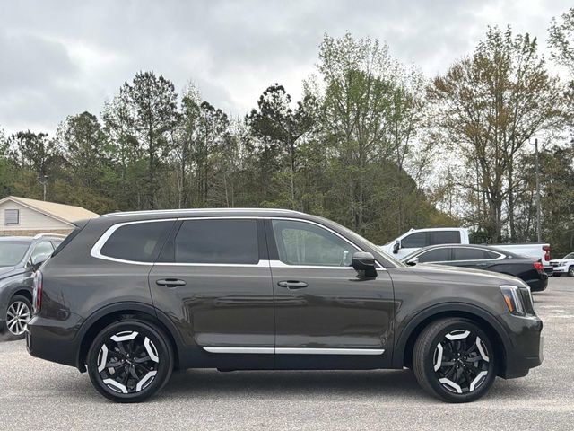 Used 2023 Kia Telluride EX AWD/4WD image 7