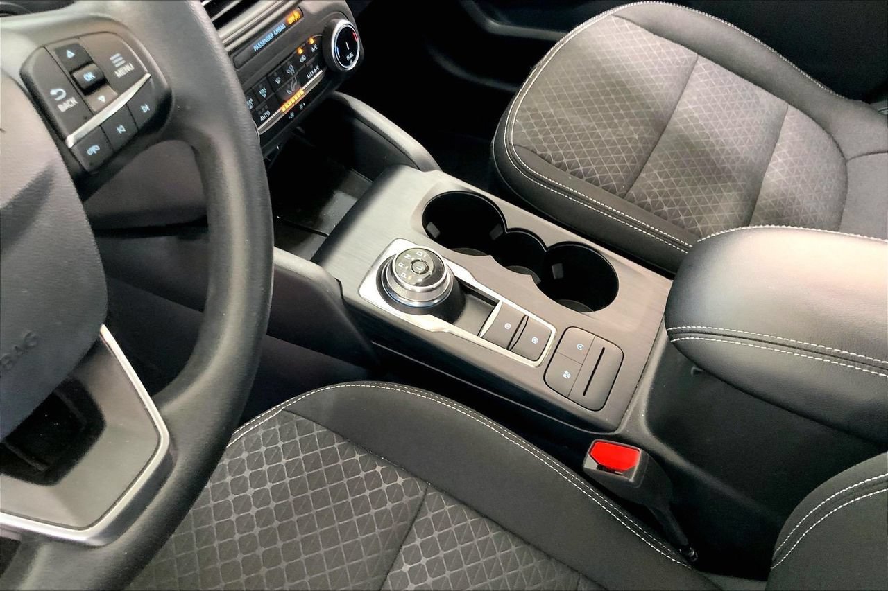 Used 2025 Ford Escape Active FWD image 17