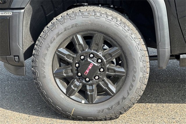 New 2026 GMC Sierra 2500 AT4 w/ AT4 Premium Plus Package image 32