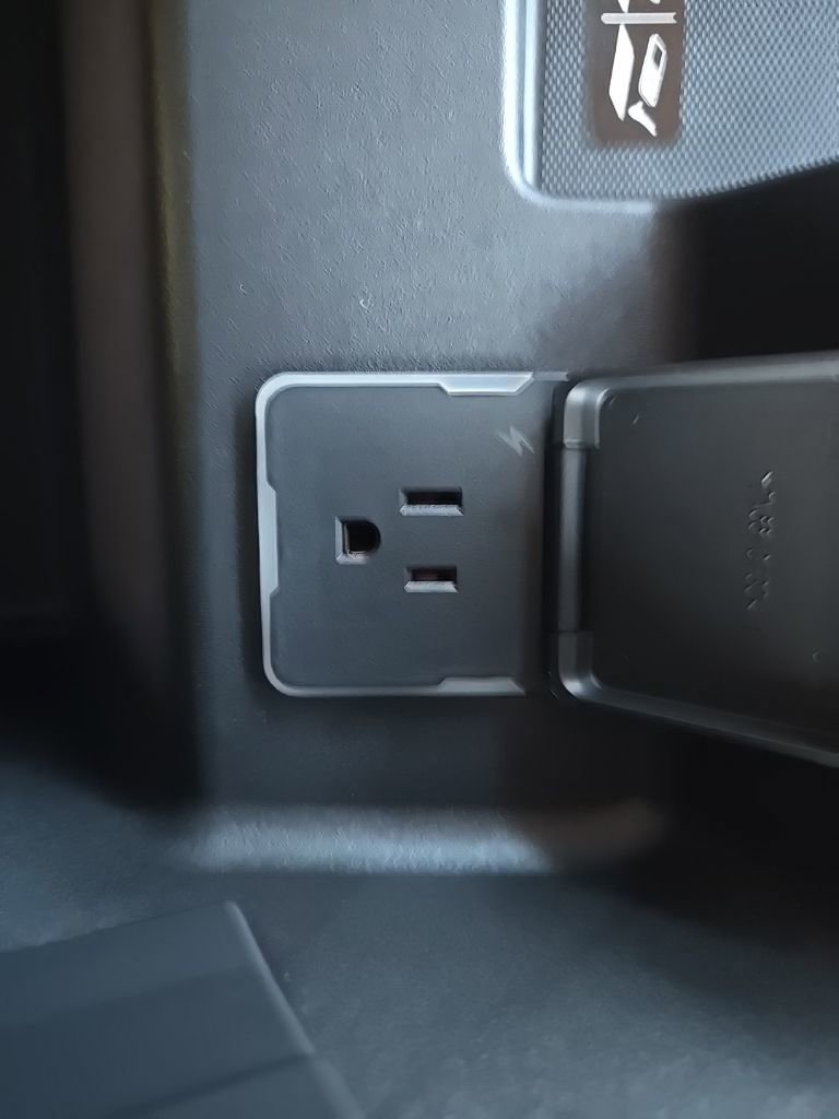 Used 2023 GMC Sierra 1500 AT4 w/ AT4 Premium Package AWD/4WD image 41