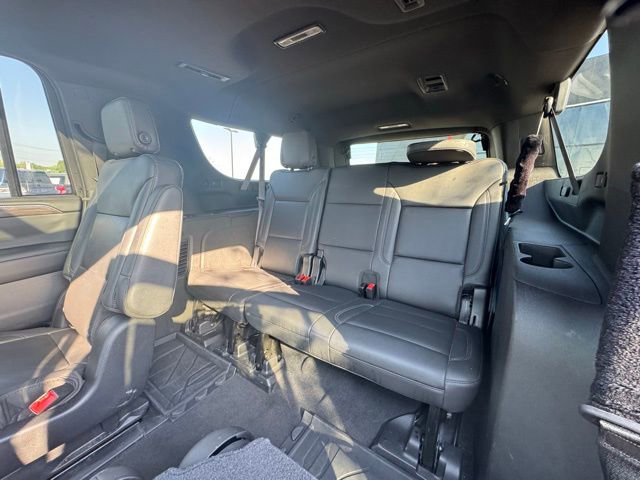 Used 2021 Chevrolet Suburban Z71 w/ Z71 Signature Package image 10