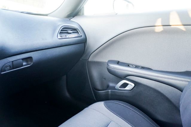 Used 2016 Dodge Challenger SXT image 24
