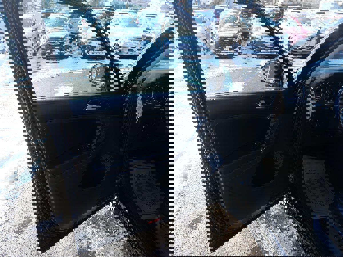 Used 2018 Volkswagen Tiguan SEL image 15