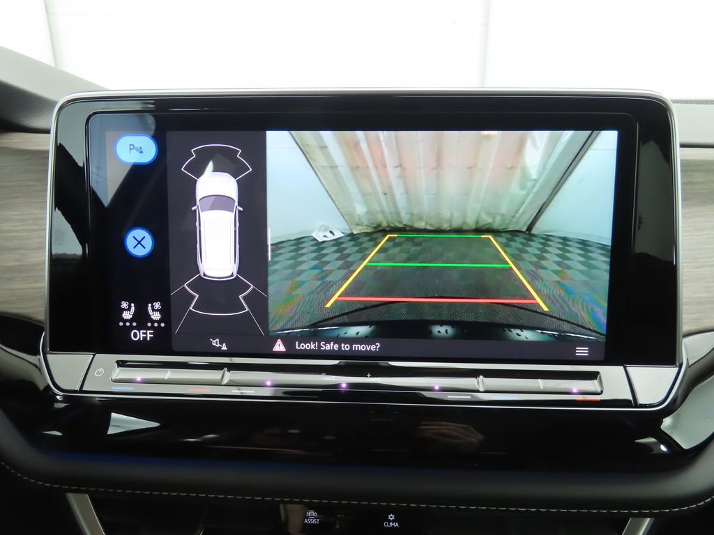 Certified 2024 Volkswagen Atlas SEL image 15