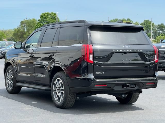 Certified 2025 Ford Expedition Active AWD/4WD image 12