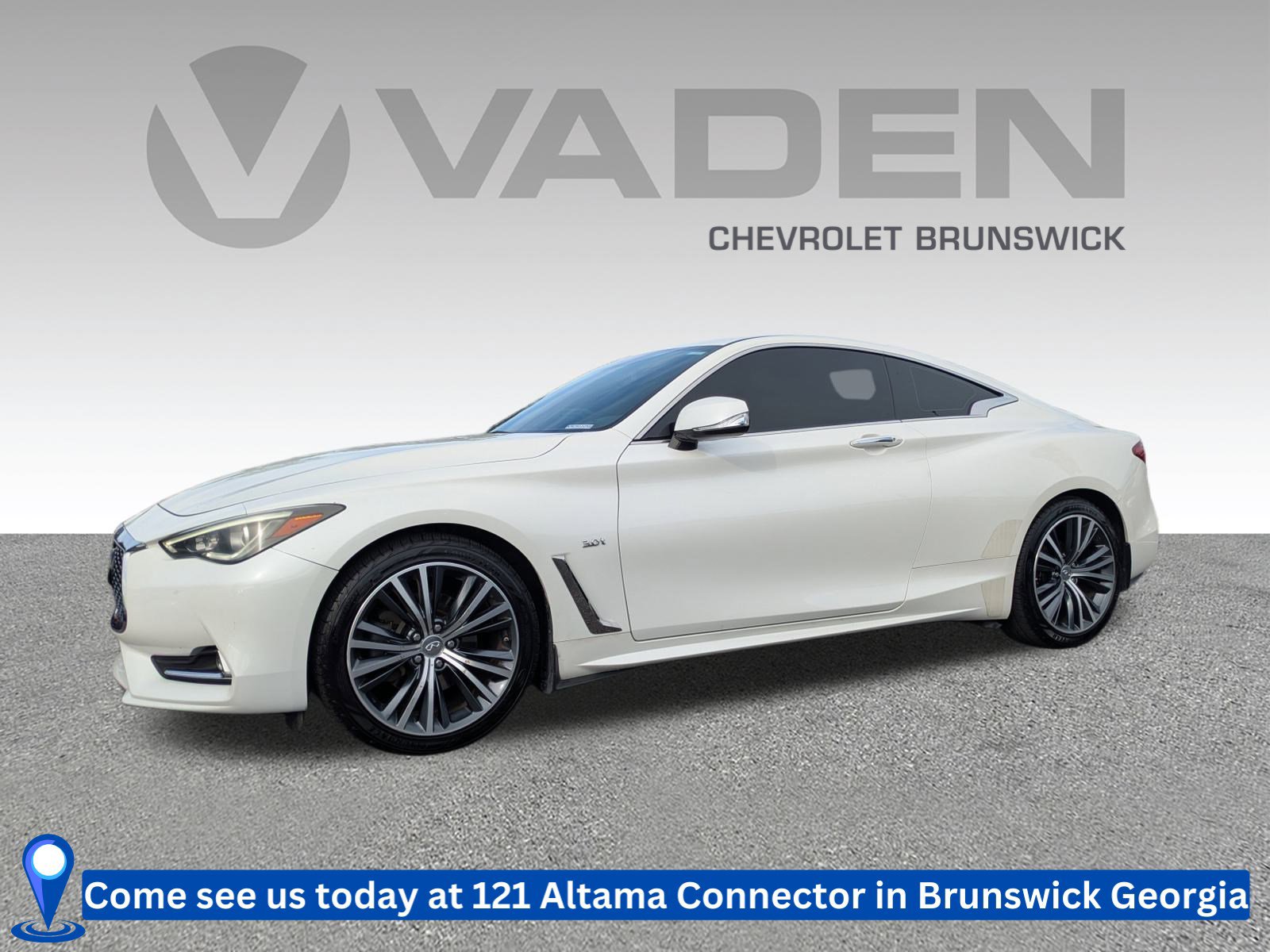 Used 2019 INFINITI Q60 3.0t Luxe w/ Essential Package image 1