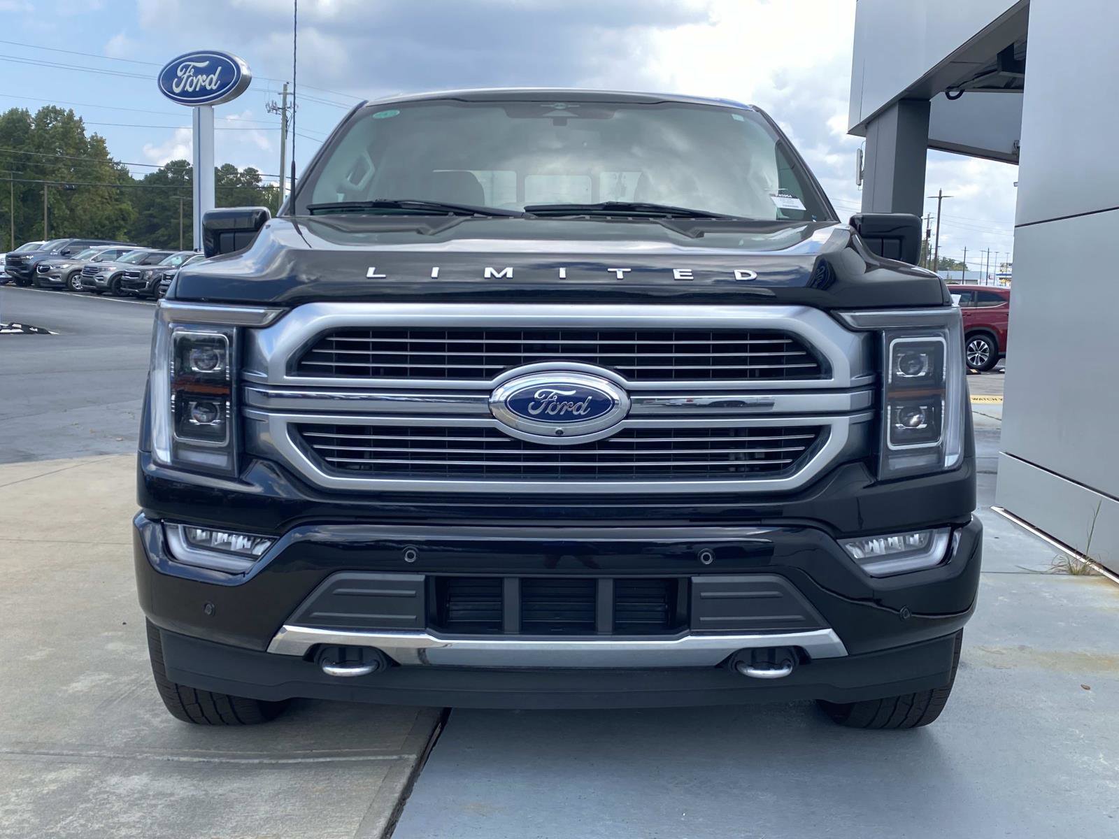 Used 2023 Ford F150 Limited image 11
