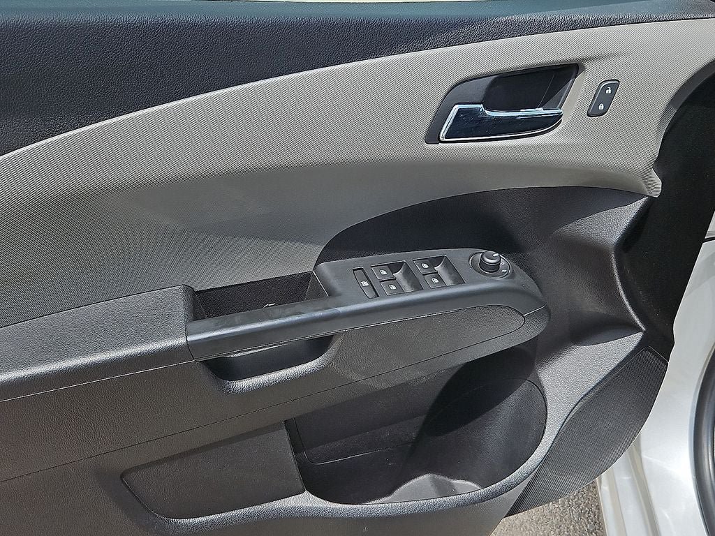 Used 2015 Chevrolet Sonic LTZ FWD image 19