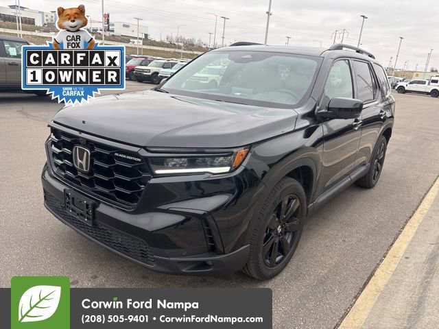 Used 2025 Honda Pilot Black Edition image 1
