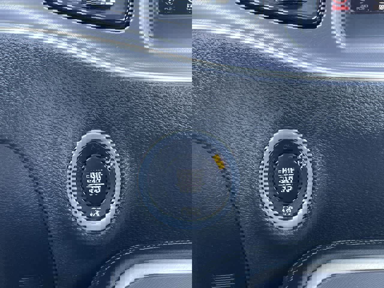 Used 2022 Dodge Challenger SXT RWD image 26