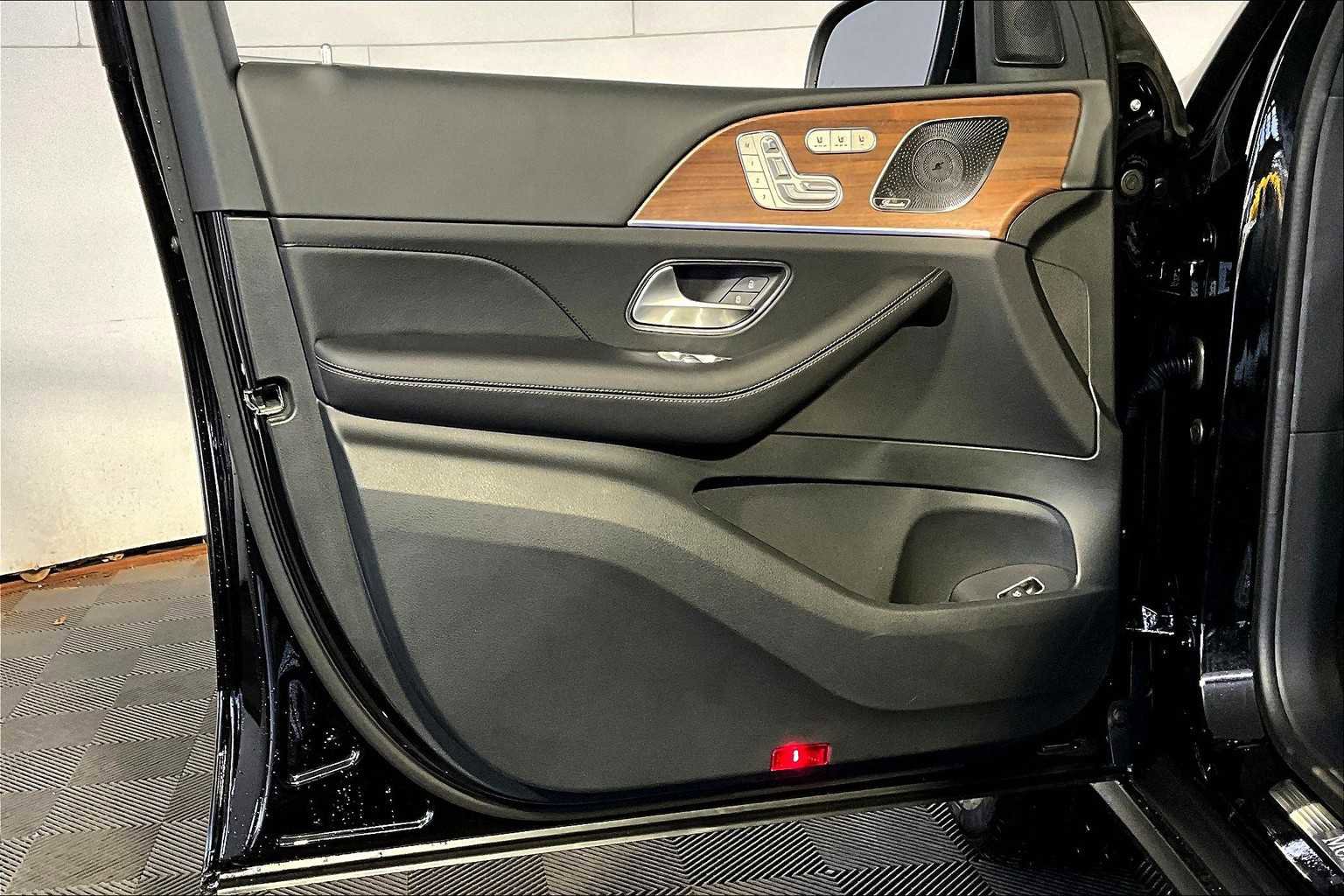 New 2026 Mercedes-Benz GLE 350 4MATIC image 11