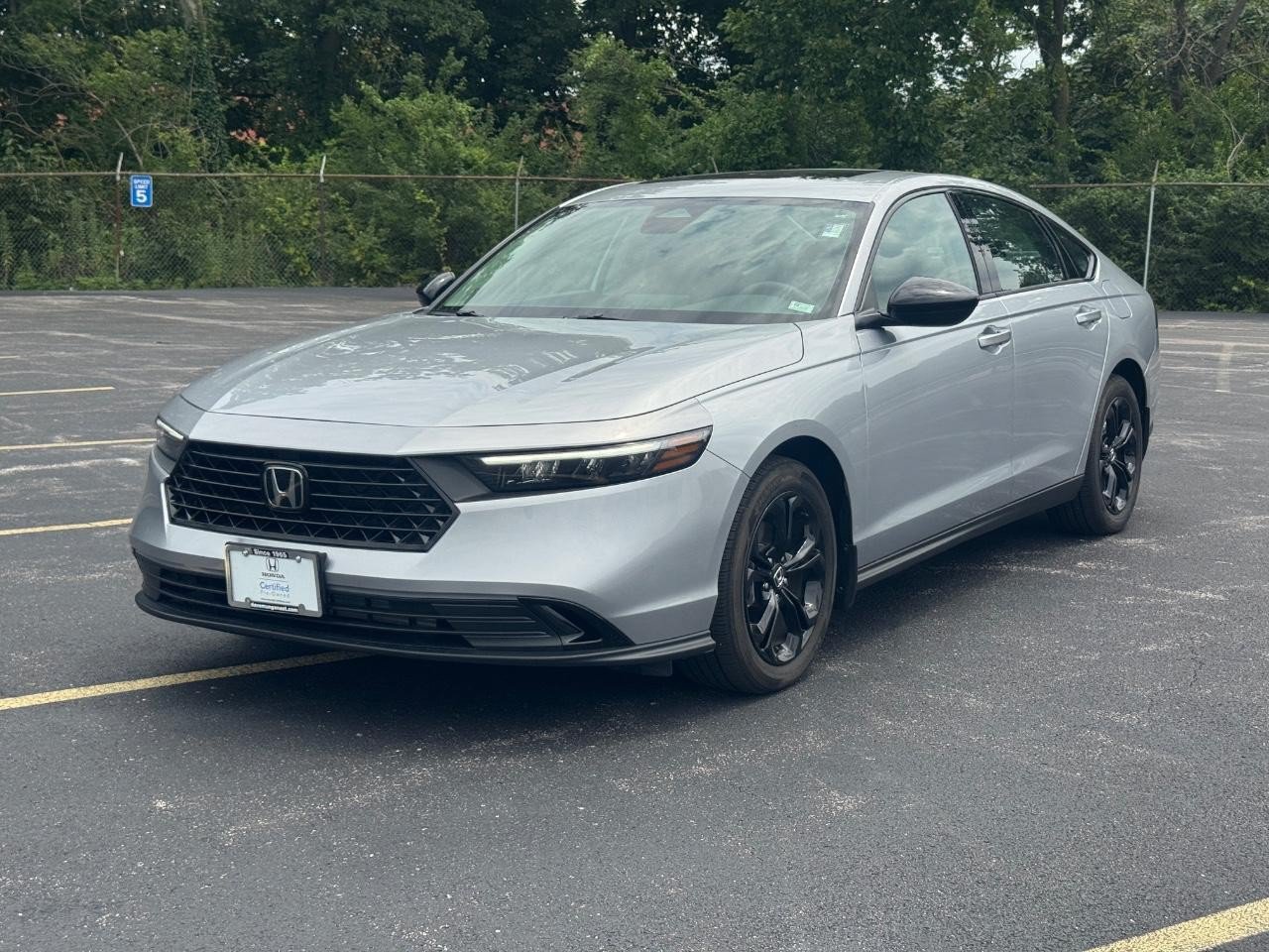Certified 2025 Honda Accord SE image 9