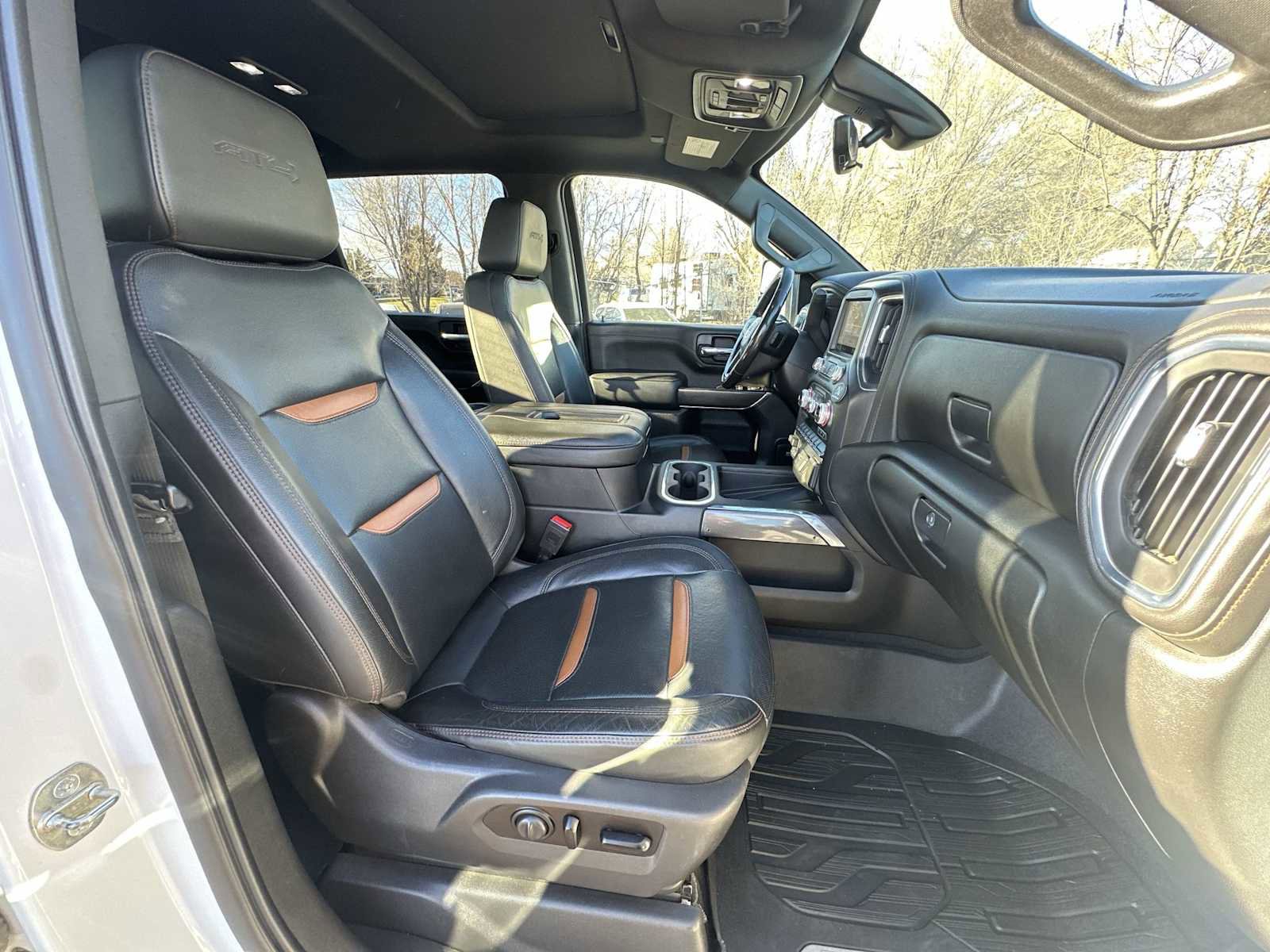 Used 2020 GMC Sierra 3500 AT4 w/ AT4 Premium Package image 25