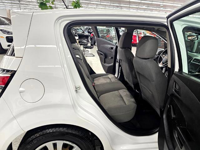 Used 2018 Chevrolet Sonic LT image 30