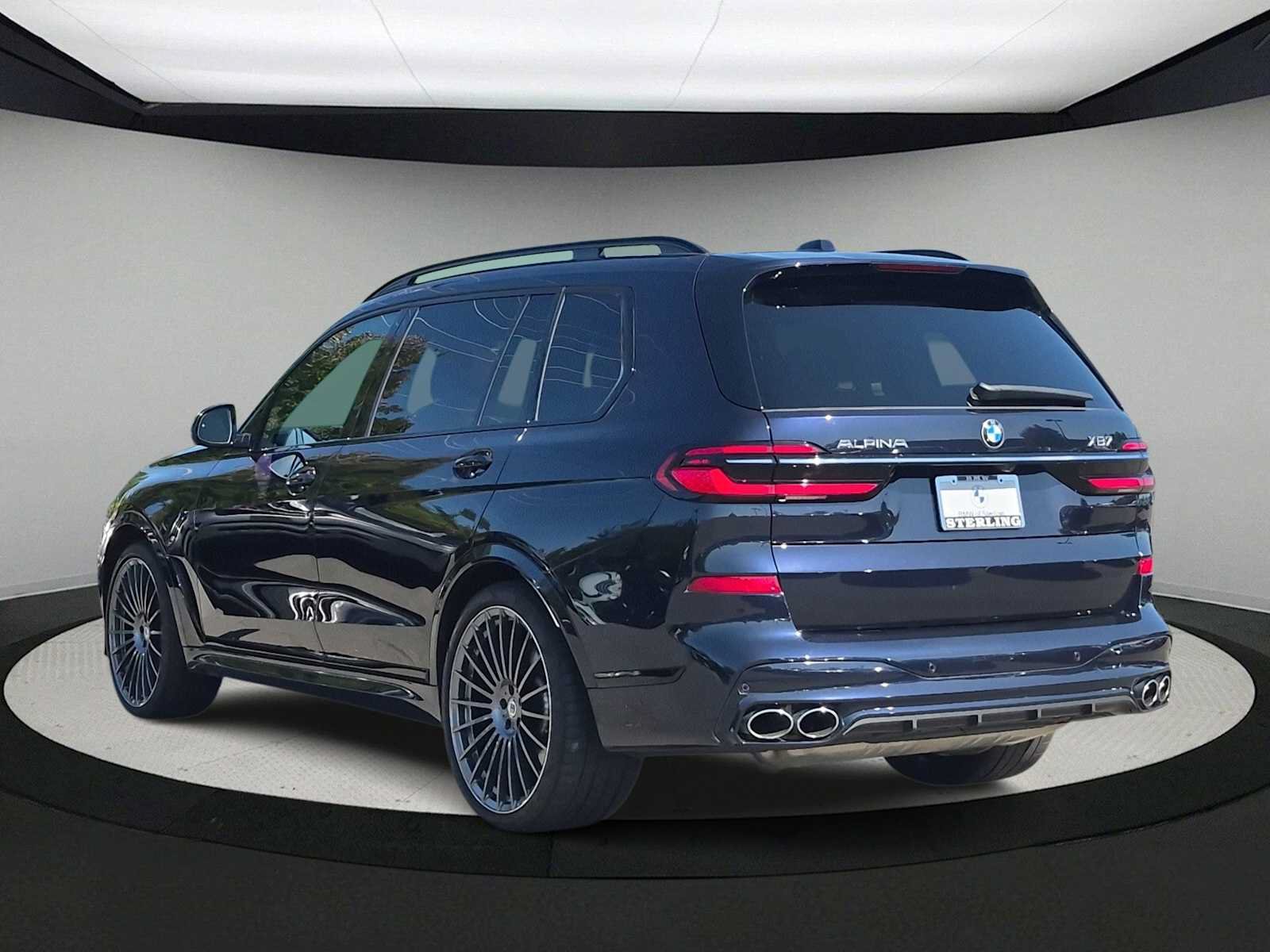 Used 2024 BMW ALPINA XB7 AWD/4WD image 6