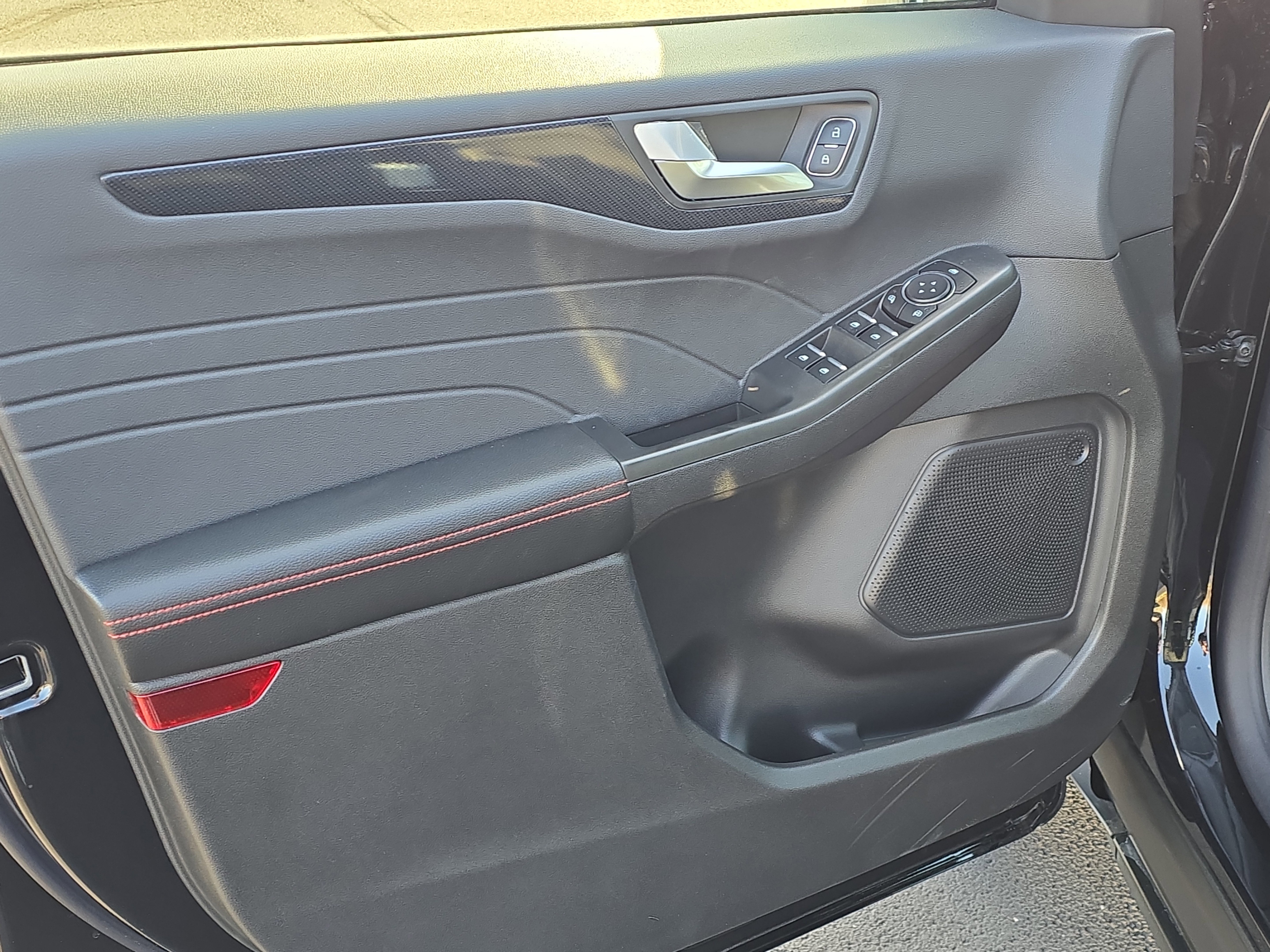 New 2025 Ford Escape ST-Line w/ Cold Weather Package image 16